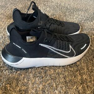Nike Free Run Flyknit Black White Running Shoes – Men’s Size 13